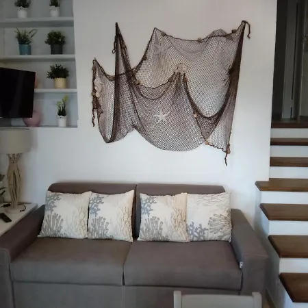 Zuni House * Palau